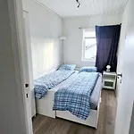 Koselig Leilighet Med Balkong Og Parkering.