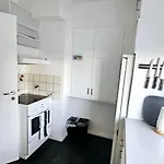 Koselig Leilighet Med Balkong Og Parkering.